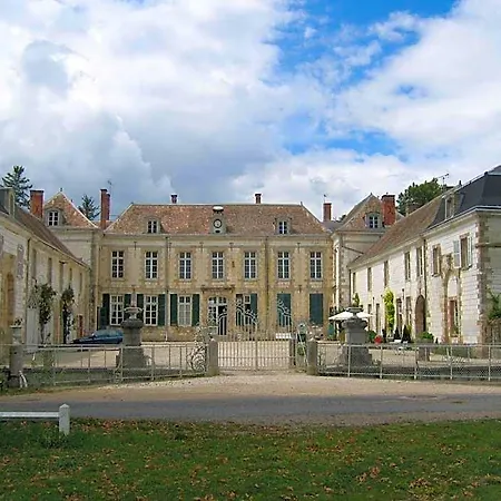 Chateau De Juvigny