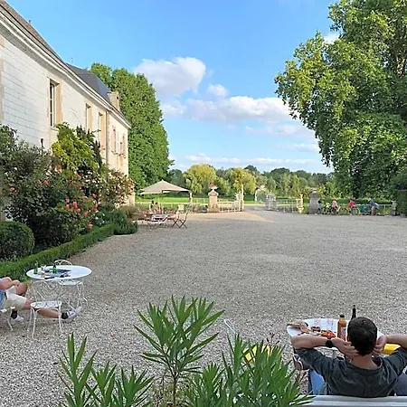 Chateau De Juvigny فندق 3*