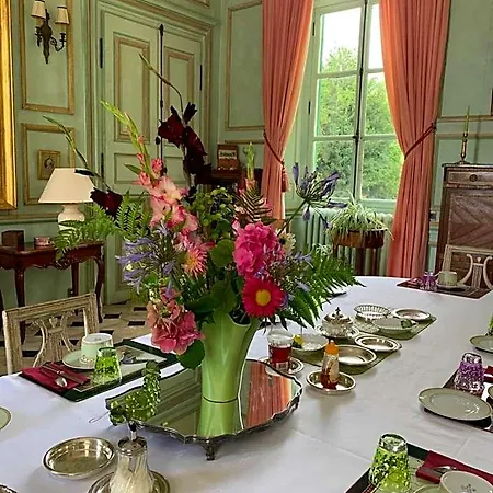 Chateau De Juvigny