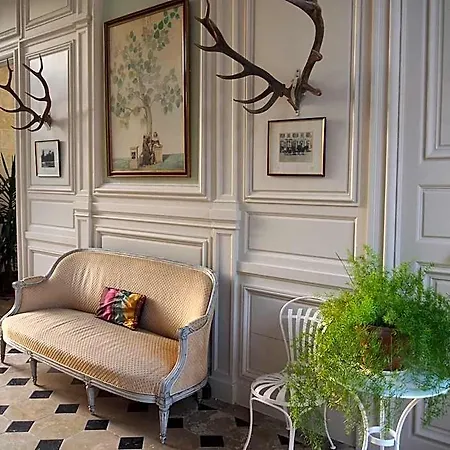 Chateau De Juvigny فندق
